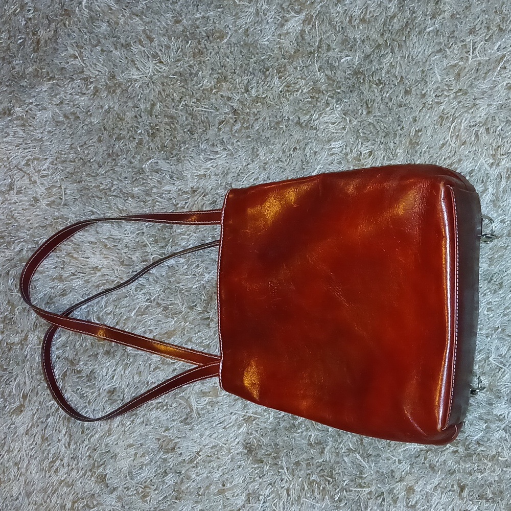 Elegant Brown Leather Shoulder Bag - Picture 4 of 6